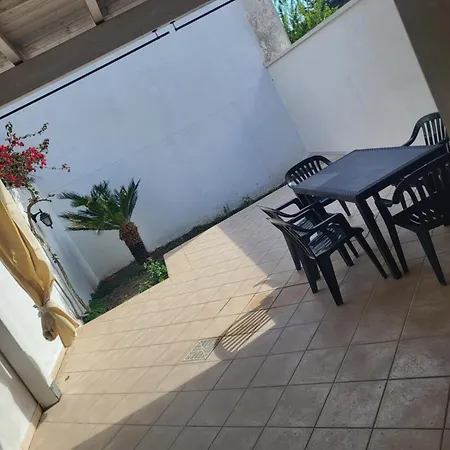 Ferienwohnung Mikalis Lecce Exterior foto
